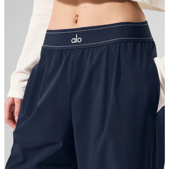 ALO Yoga Women's Suit Up Wide Leg Pants in Navy - Picture 2 of 7